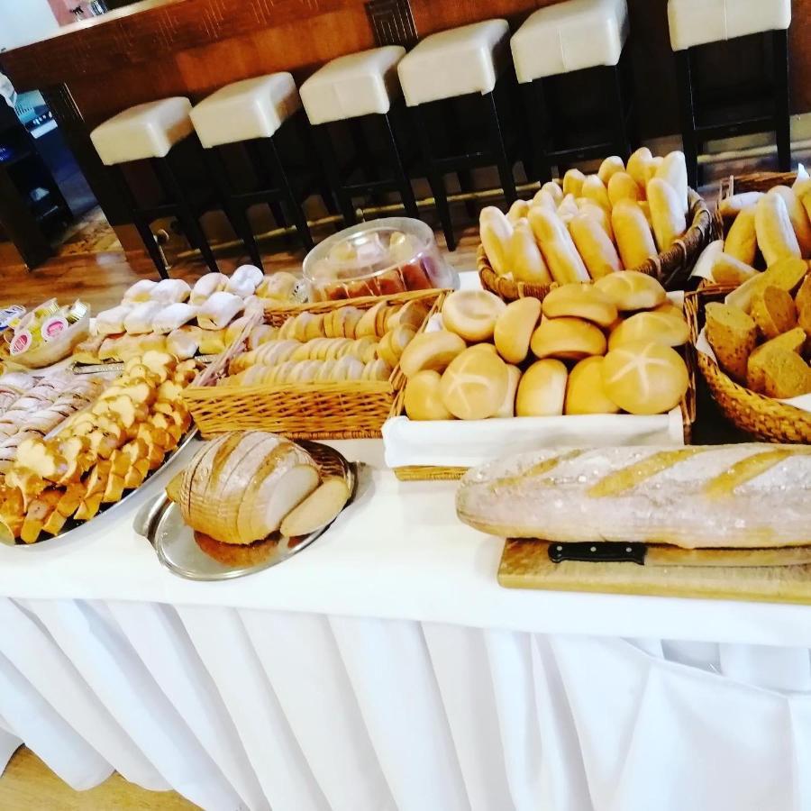 Hotel & Penzion Grand Matej Banská Štiavnica Kültér fotó