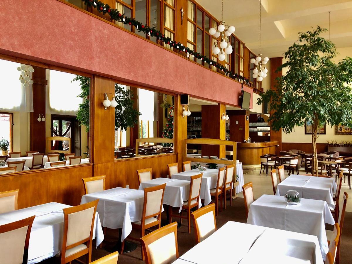 Hotel & Penzion Grand Matej Banská Štiavnica Kültér fotó